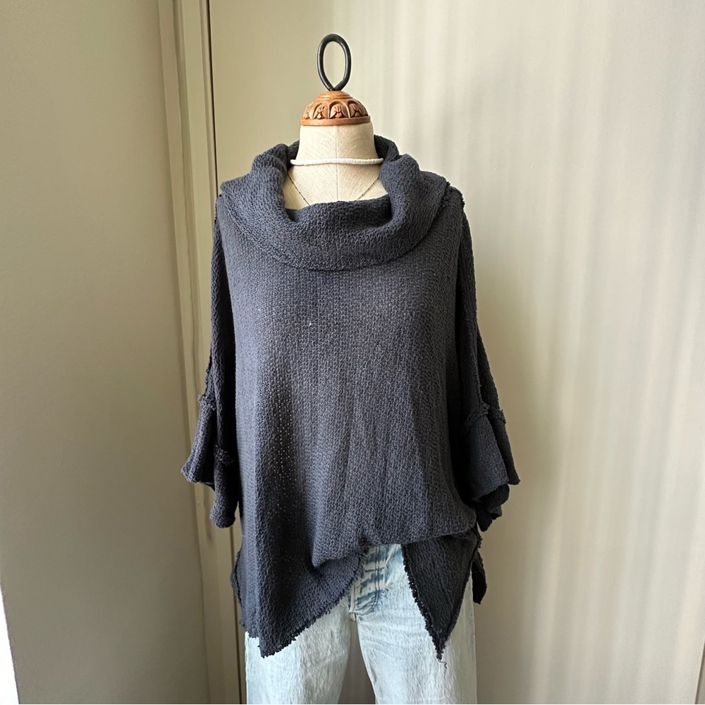 We The Free So Comfy Tee Sweater Grey